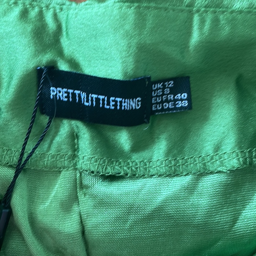 NWT Bright Green Satin Ruched Side Mini Skirt - Picture 7 of 10